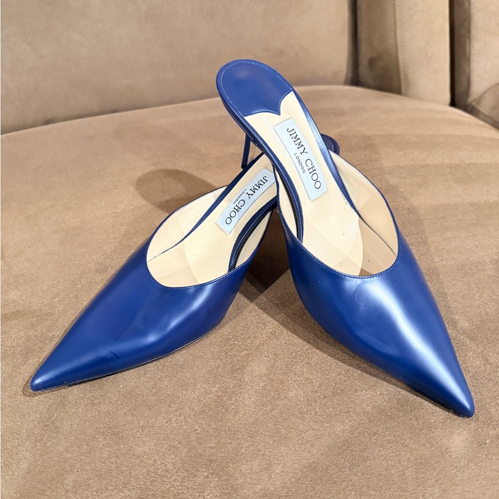 Beautiful blue heels 👠